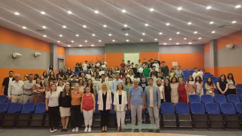Öğrencilerimizin Karne Mutluluğunu Paylaştık