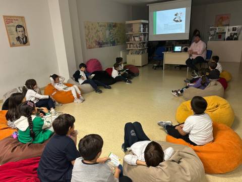 Yazarlarla Buluşma: Öğrencilerimiz İlham Veren Söyleşilerde 