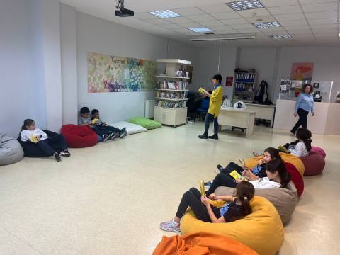 Yazarlarla Buluşma: Öğrencilerimiz İlham Veren Söyleşilerde 