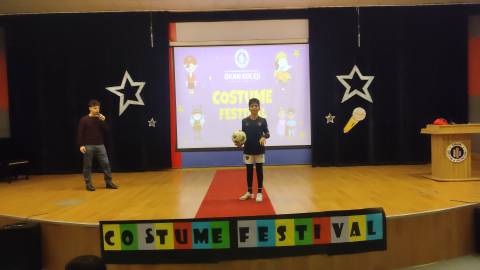 Kostüm Festivali’nde Yaratıcılık ve İngilizce Buluştu 