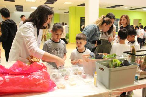   Öğrencilerimiz Geleceğe Yön Veren 151 Projeyi  15. Bilim ve Proje Şenliğinde Sergiledi 