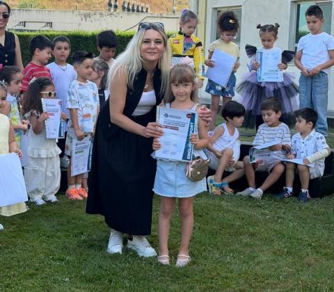 Öğrencilerimizle Karne Sevincini Birlikte Yaşadık 